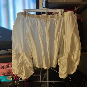 Casual ruffled-sleeve white long sleeve blouse 💃🏽